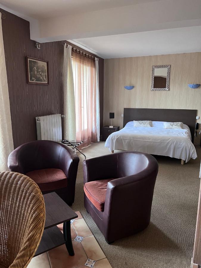 Hostellerie Saint Clement Vic-sur-Cere Exterior photo
